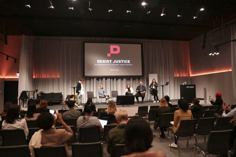 Un panel discutant des enquêtes sur les féminicides au GIJC23.
